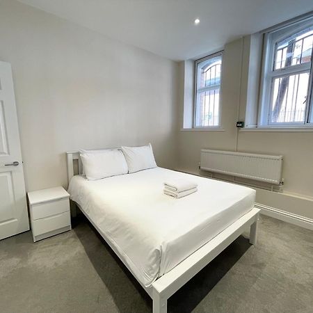 Stylish Apartments In Victoria & Westminster Londra Esterno foto