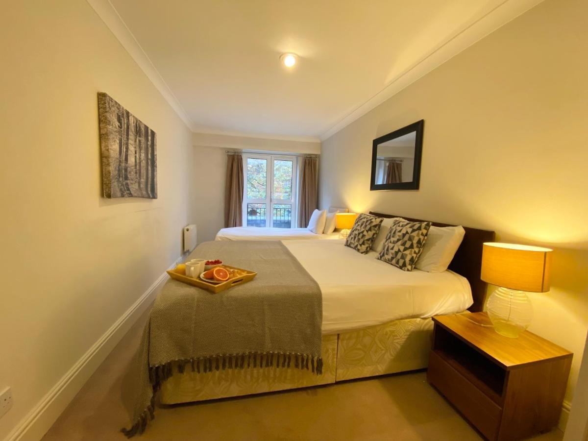 Stylish Apartments In Victoria & Westminster Londra Esterno foto