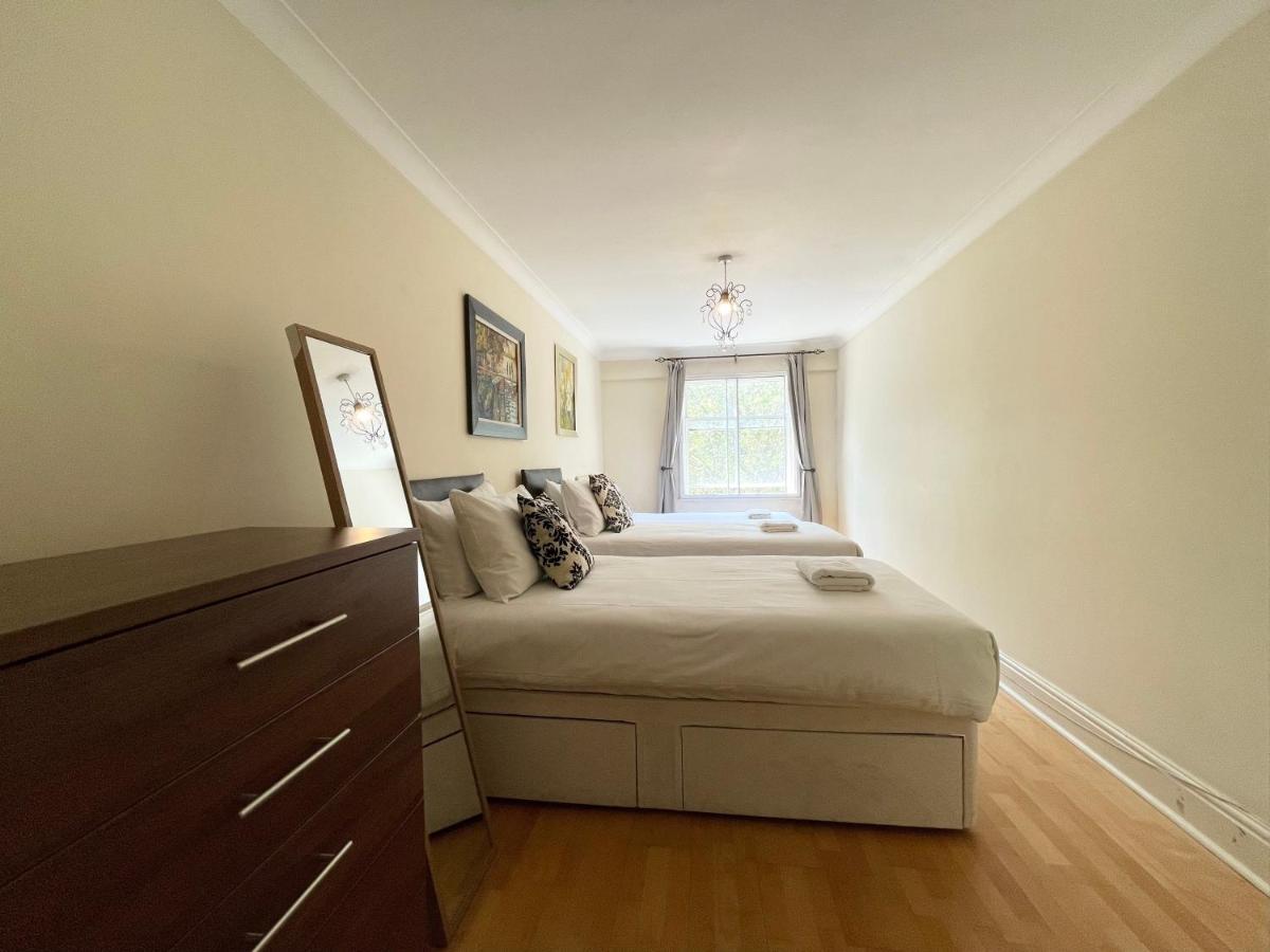 Stylish Apartments In Victoria & Westminster Londra Esterno foto
