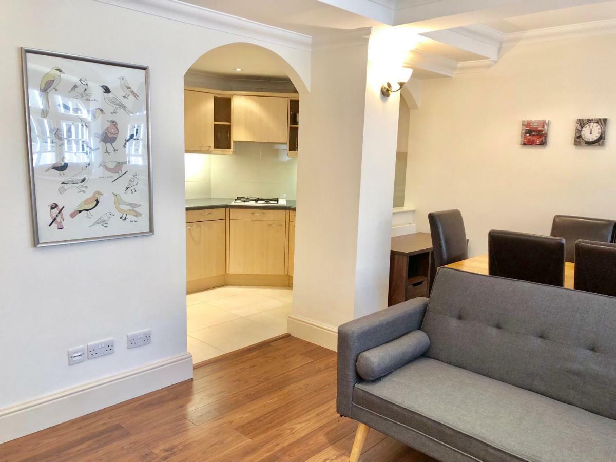 Stylish Apartments In Victoria & Westminster Londra Esterno foto