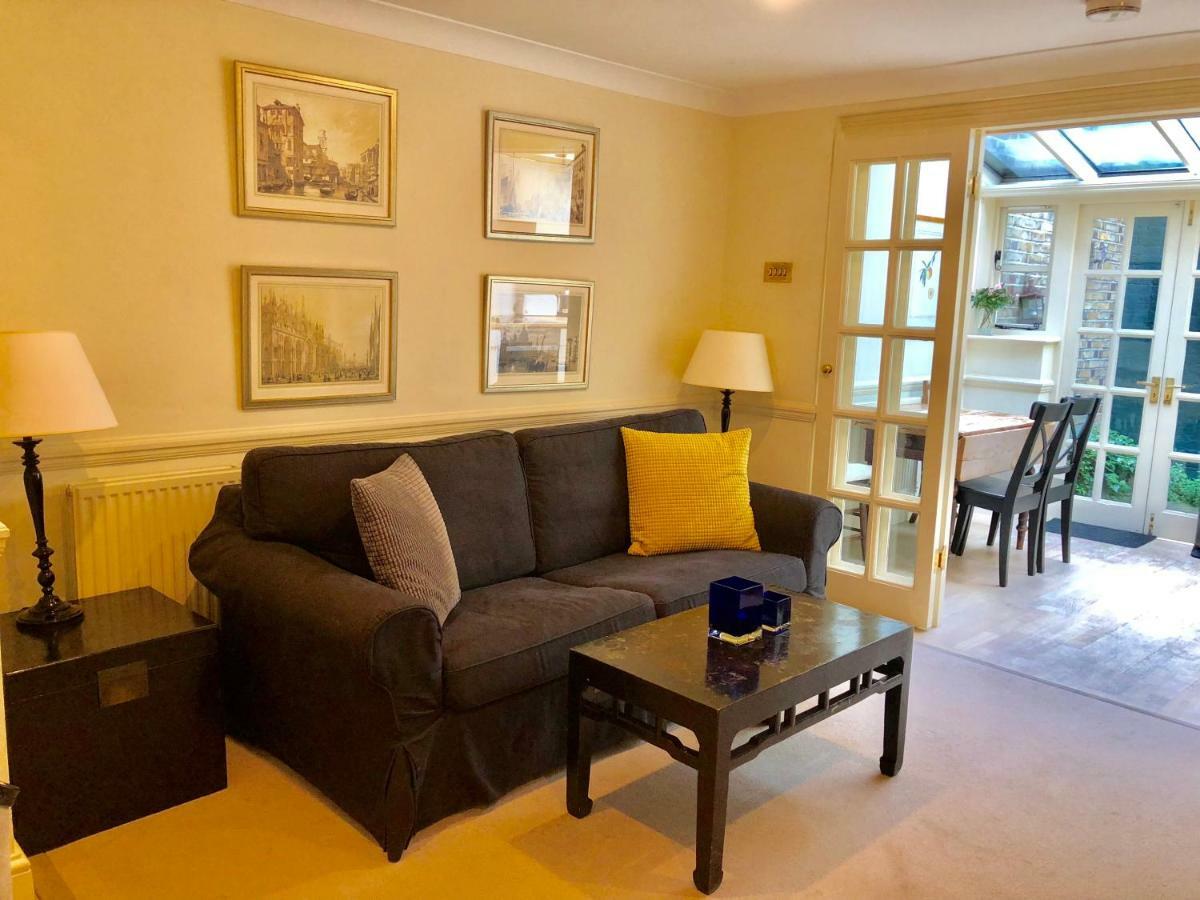 Stylish Apartments In Victoria & Westminster Londra Esterno foto