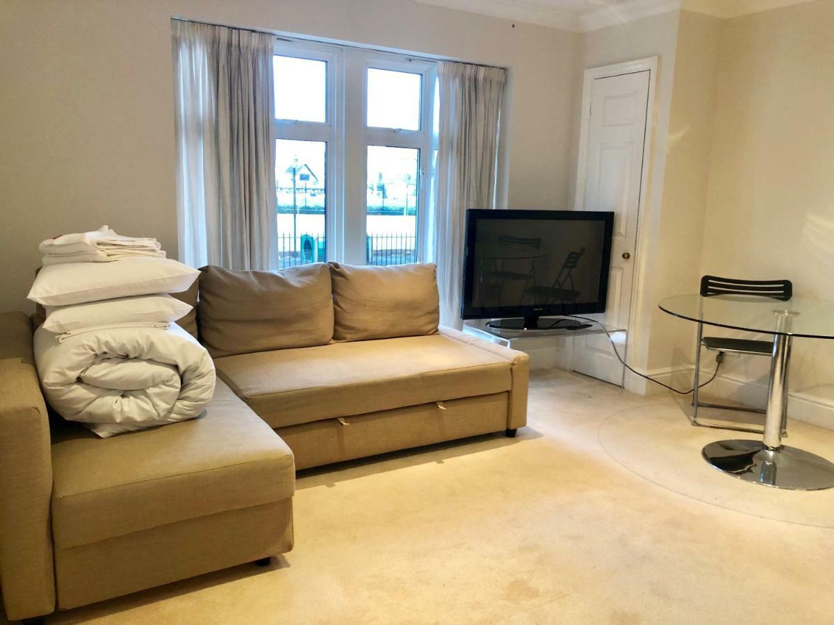 Stylish Apartments In Victoria & Westminster Londra Esterno foto