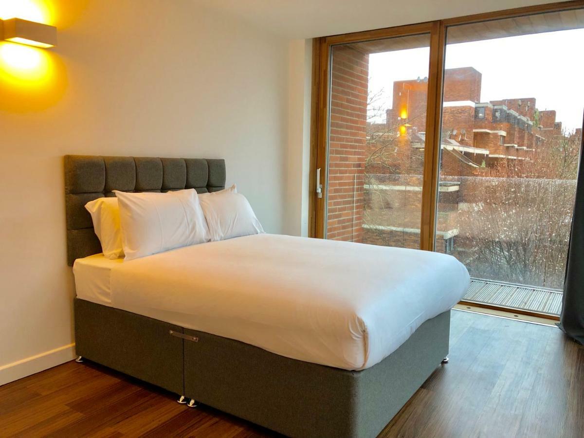 Stylish Apartments In Victoria & Westminster Londra Esterno foto