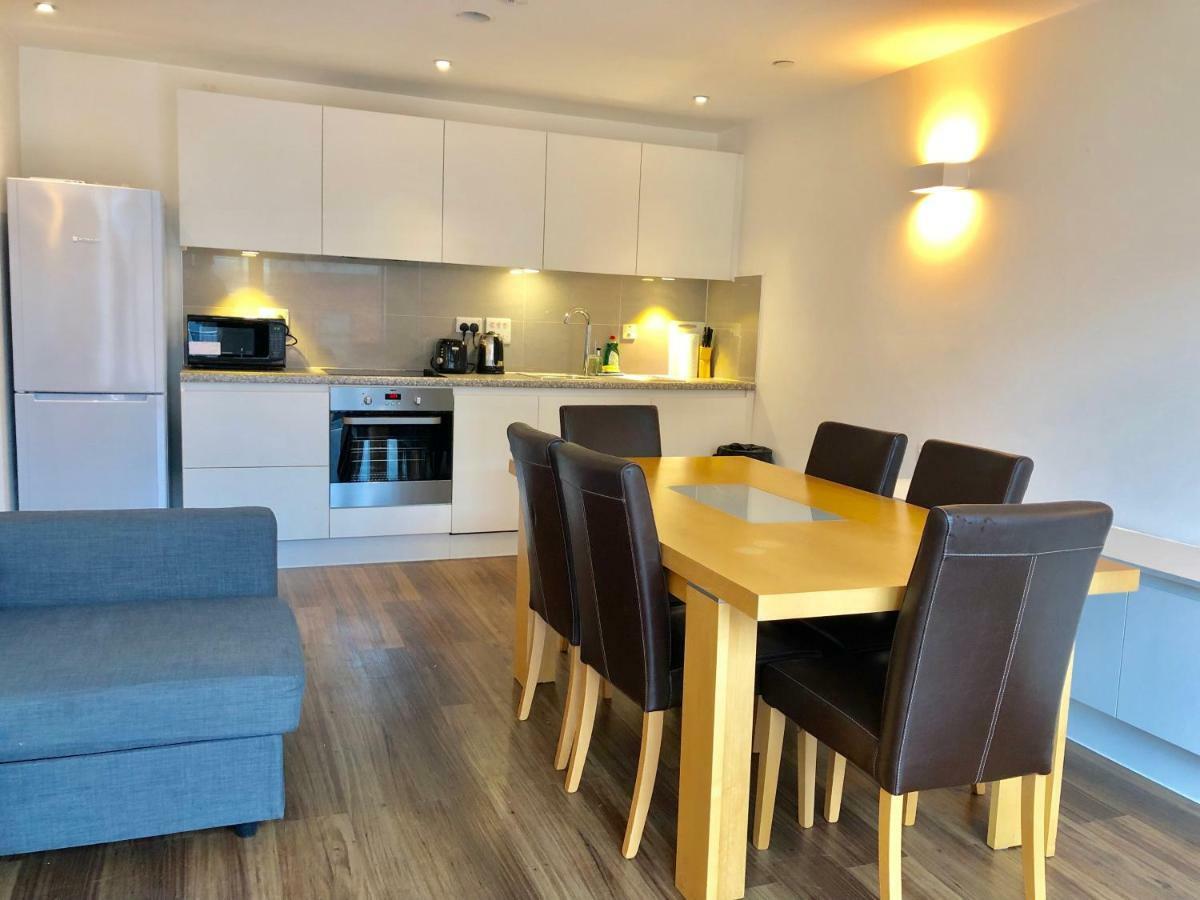 Stylish Apartments In Victoria & Westminster Londra Esterno foto