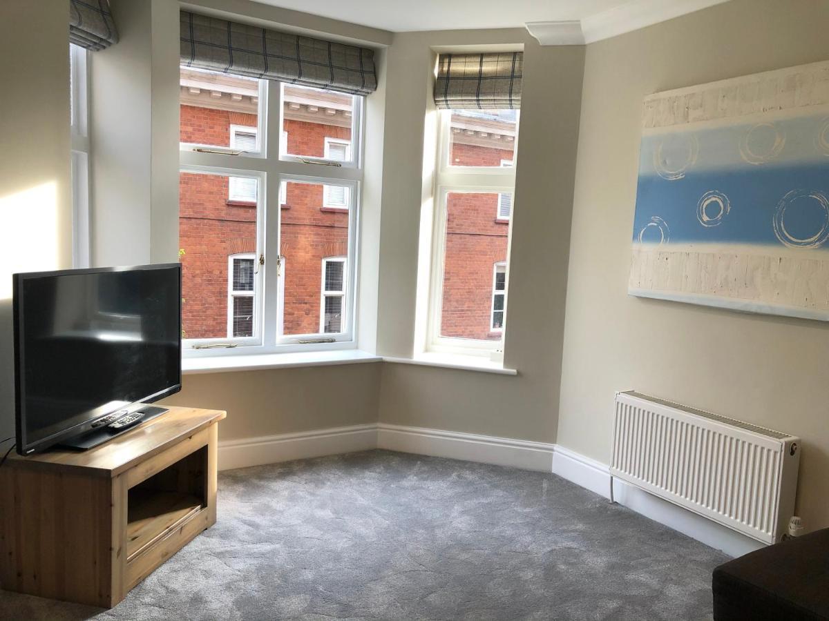 Stylish Apartments In Victoria & Westminster Londra Esterno foto