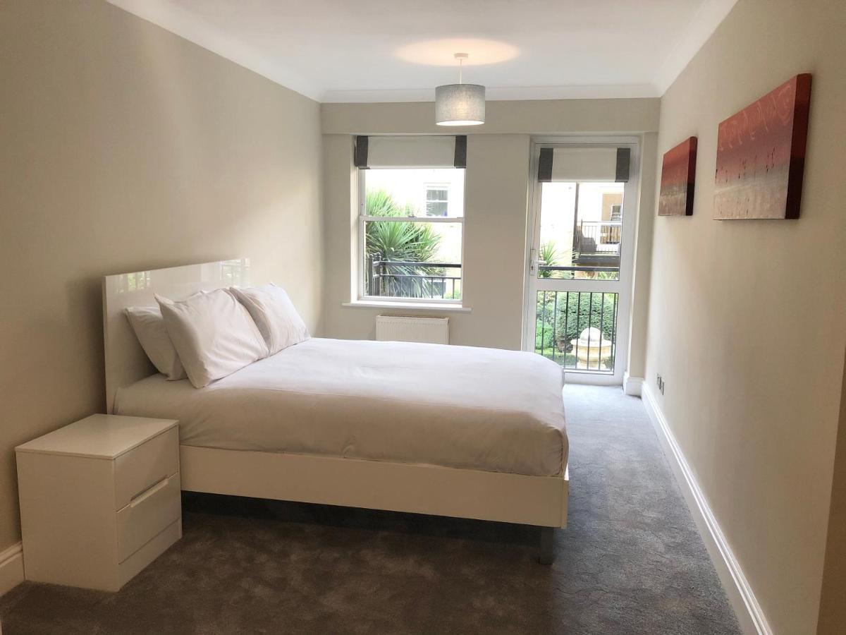 Stylish Apartments In Victoria & Westminster Londra Esterno foto